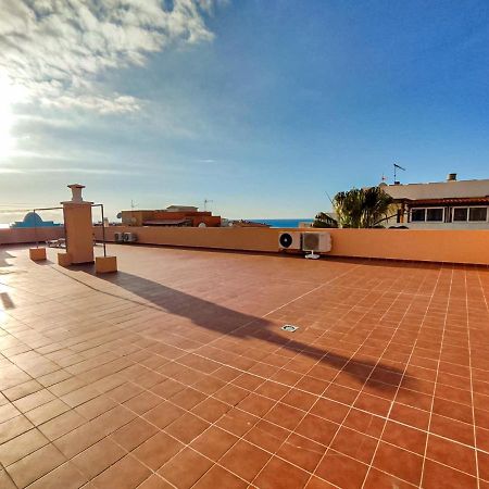 Beautiful Renovated Apartment With Air Conditioning Just Steps From The Sea In Playa San Juan Extérieur photo