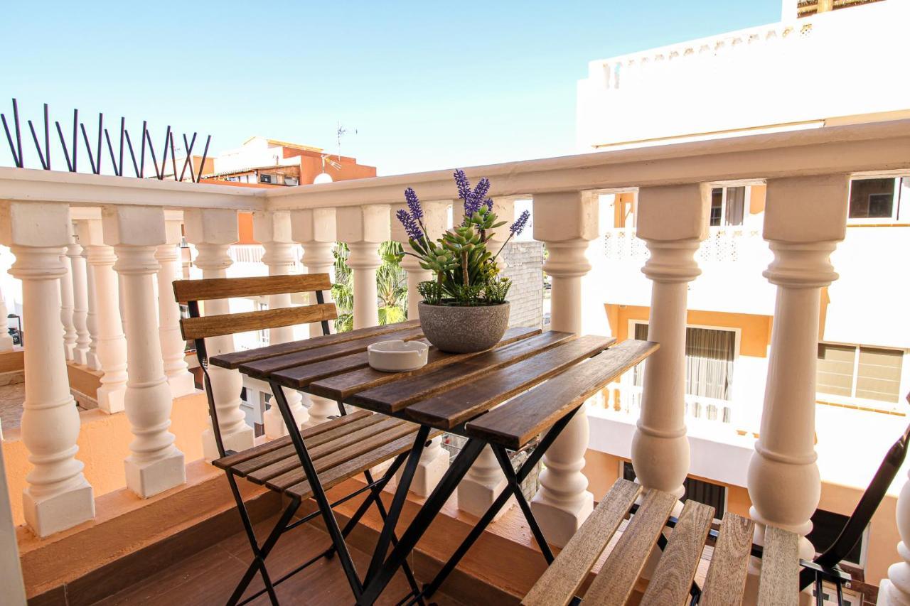 Beautiful Renovated Apartment With Air Conditioning Just Steps From The Sea In Playa San Juan Extérieur photo