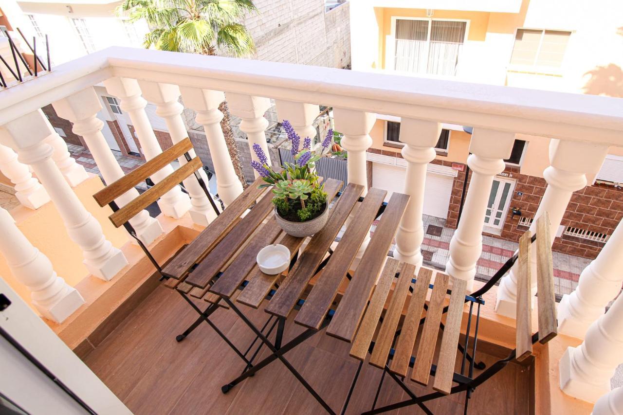 Beautiful Renovated Apartment With Air Conditioning Just Steps From The Sea In Playa San Juan Extérieur photo